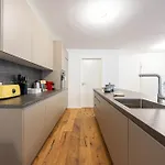 Lit Living - Luxury House - Box Spring - Parking - Exclusive Kitchen Апартаменты *