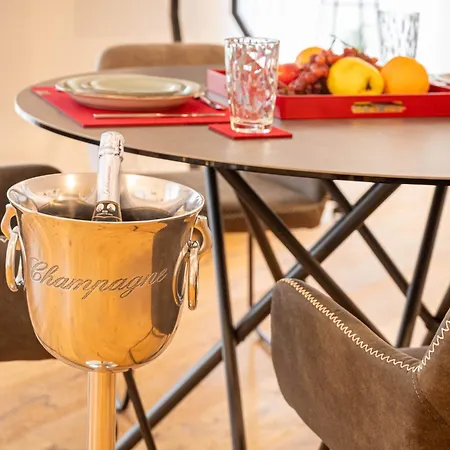 Апартаменты Lit Living - Luxury House - Box Spring - Parking - Exclusive Kitchen Хемсбах